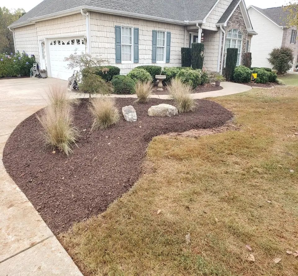 Residential Landscape Maintenance Skinner's Lawn and Landscape